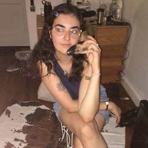 Meet your Posher, Phoebe